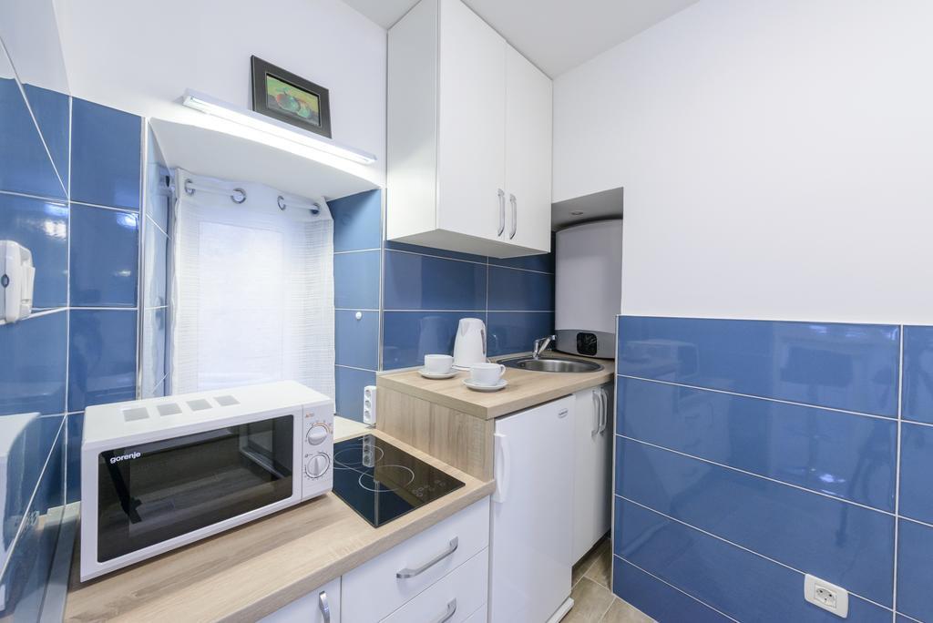Gloria Apartment